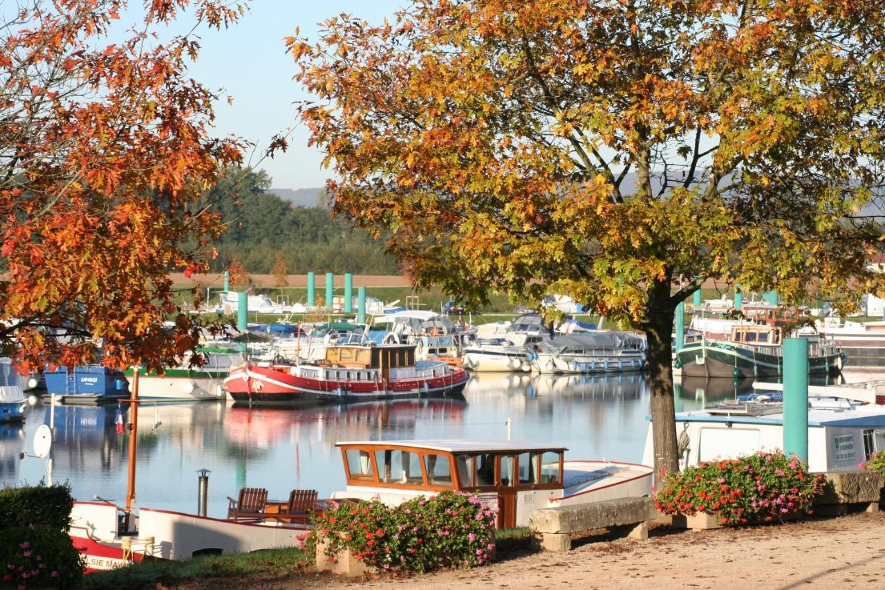 Onlycamp Camping Le Champ D'Ete Reyssouze エクステリア 写真