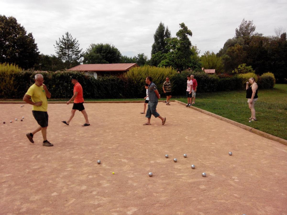 Onlycamp Camping Le Champ D'Ete Reyssouze エクステリア 写真