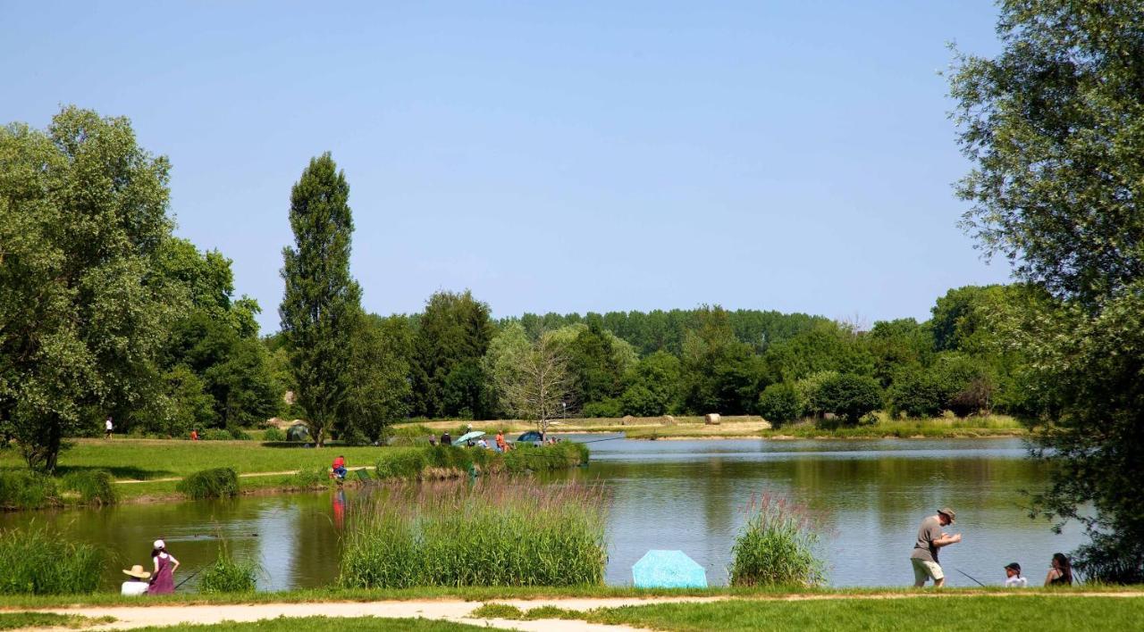 Onlycamp Camping Le Champ D'Ete Reyssouze エクステリア 写真